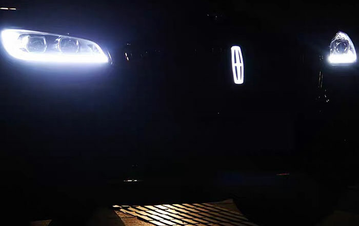 Dynamic Lincoln Aviator Led Emblem (All Series)
