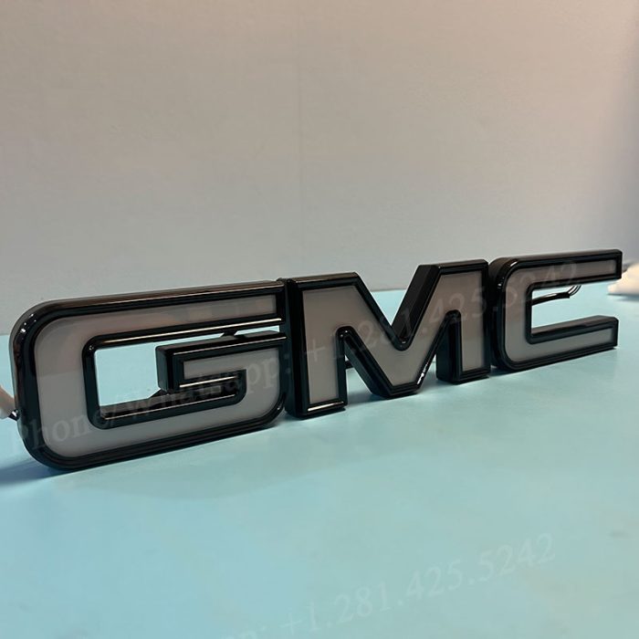 Dynamic GMC Sierra 3500 Light up Emblem (2019-2025) - Image 3